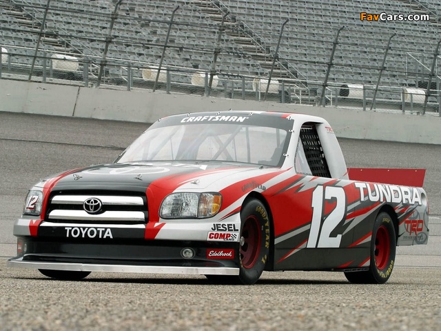 Toyota Tundra NASCAR Craftsman Series Truck 2004–06 images (640 x 480)