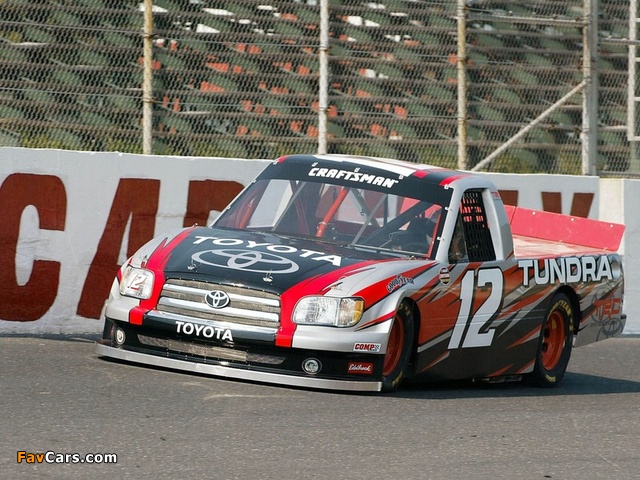 Toyota Tundra NASCAR Craftsman Series Truck 2004–06 images (640 x 480)