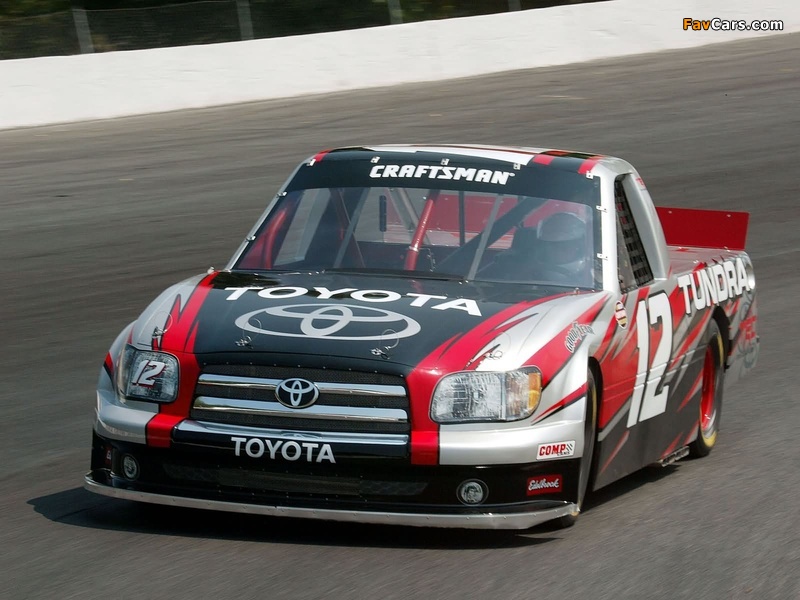 Toyota Tundra NASCAR Craftsman Series Truck 2004–06 photos (800 x 600)