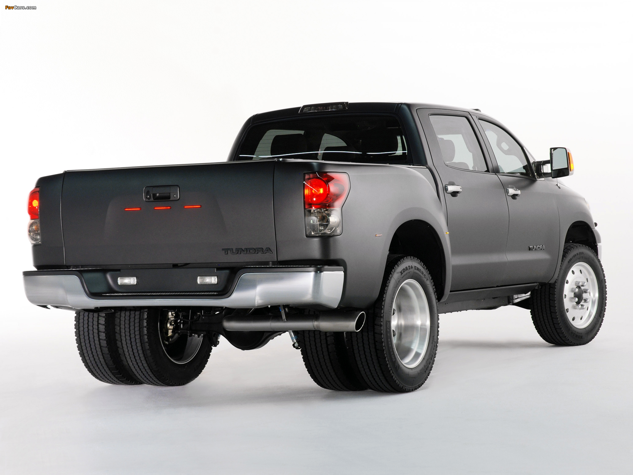 Toyota Tundra Dually Diesel Concept 2007 pictures (2048 x 1536)