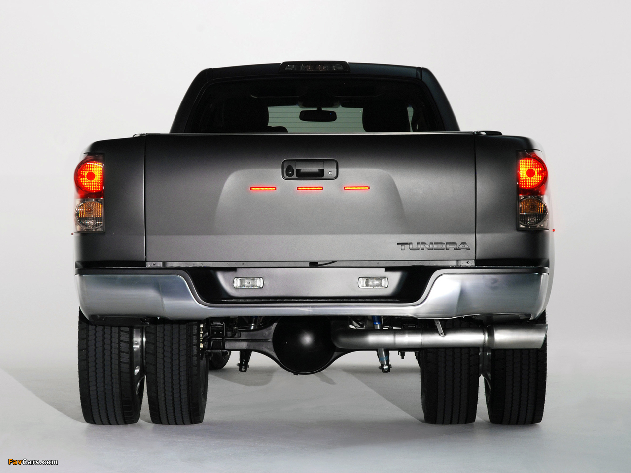 Toyota Tundra Dually Diesel Concept 2007 wallpapers (1280 x 960)