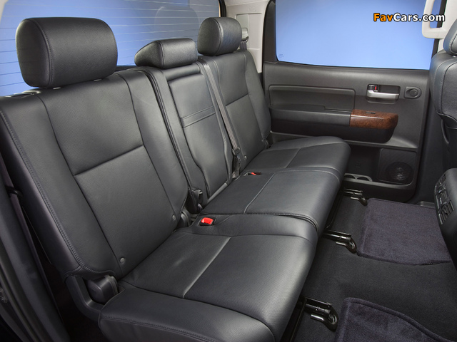Toyota Tundra CrewMax Platinum Package 2009–13 images (640 x 480)