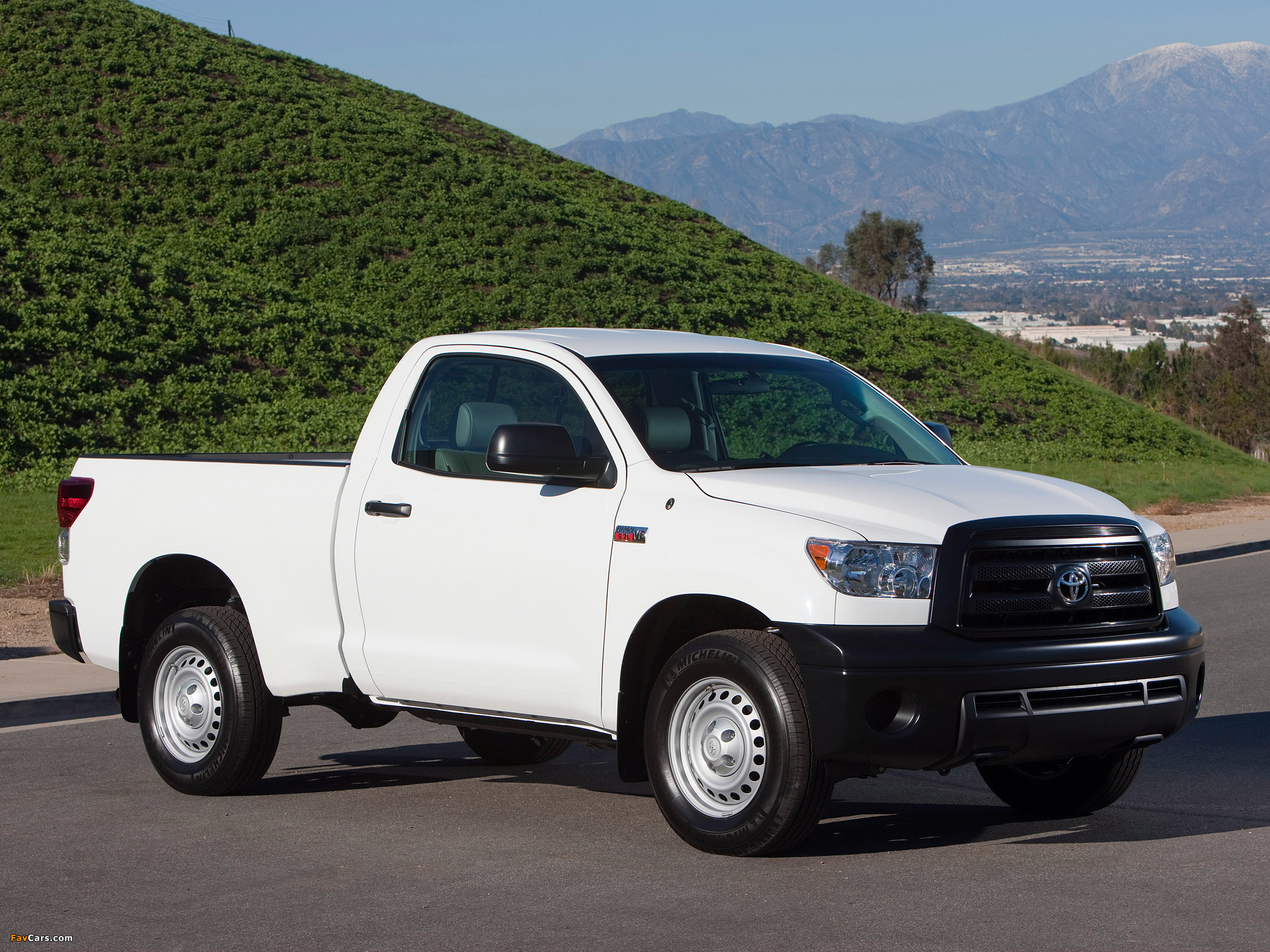 Toyota Tundra Regular Cab Work Truck Package 2009–13 photos (2048 x 1536)