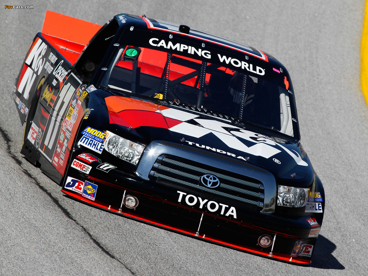Toyota Tundra NASCAR Camping World Series Truck 2009 pictures (1280 x 960)