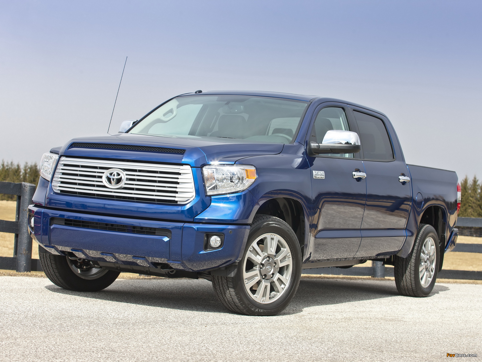 Toyota Tundra CrewMax Platinum Package 2013 photos (1600 x 1200)