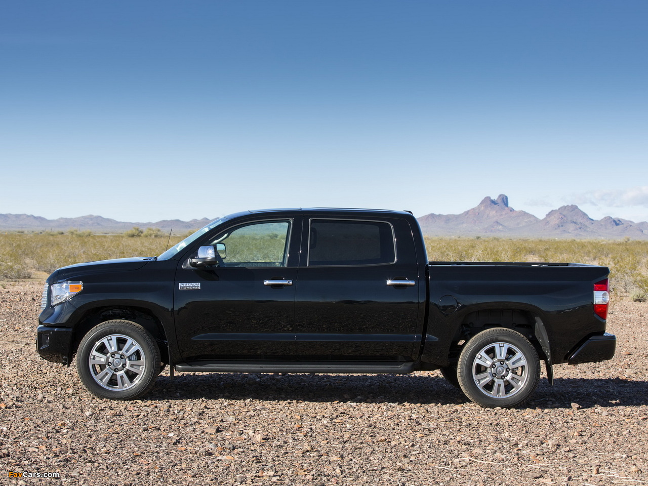 Toyota Tundra CrewMax Platinum Package 2013 photos (1280 x 960)