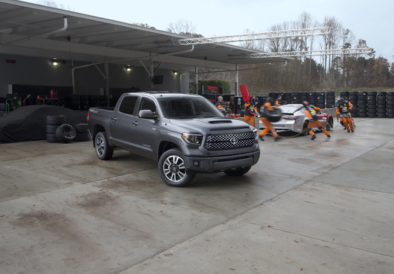 Toyota Tundra TRD Sport CrewMax 2017 pictures