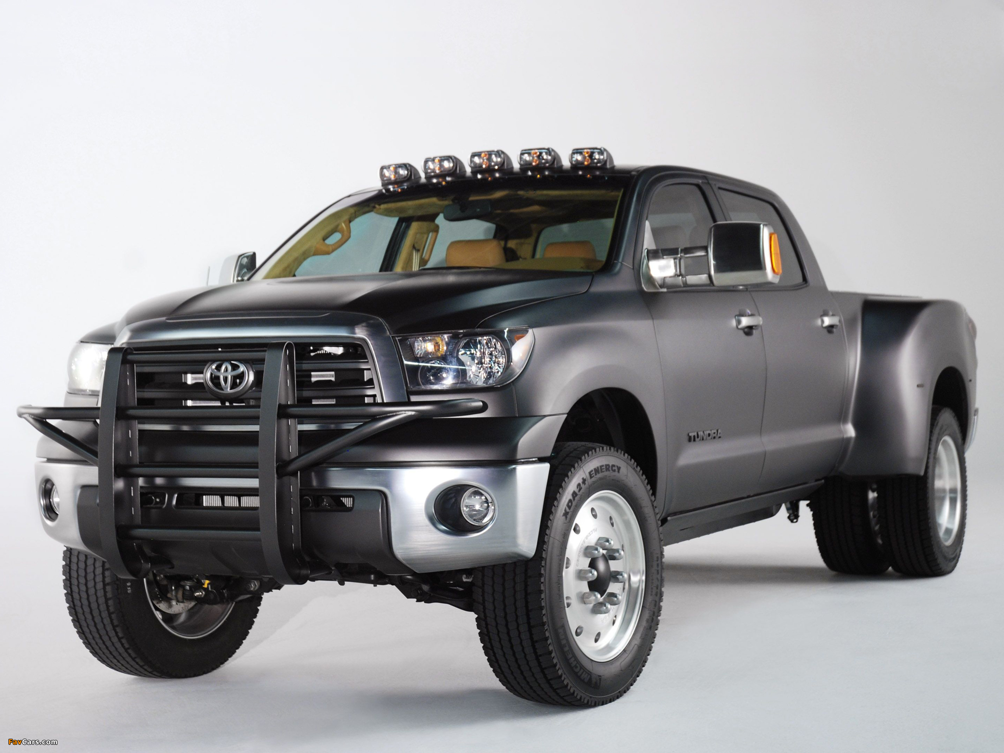 Toyota Tundra Dually Diesel Concept 2007 wallpapers (2048 x 1536)