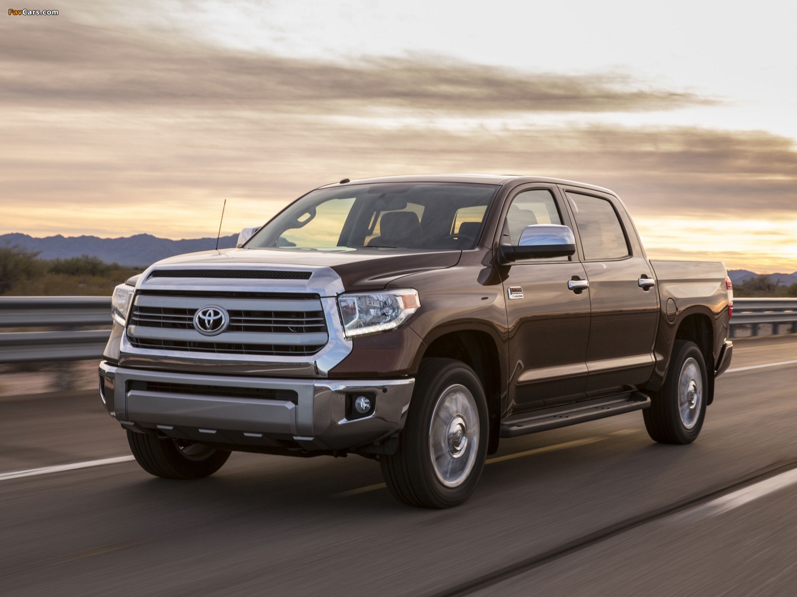 Toyota Tundra 1794 Edition 2013 wallpapers (1600 x 1200)