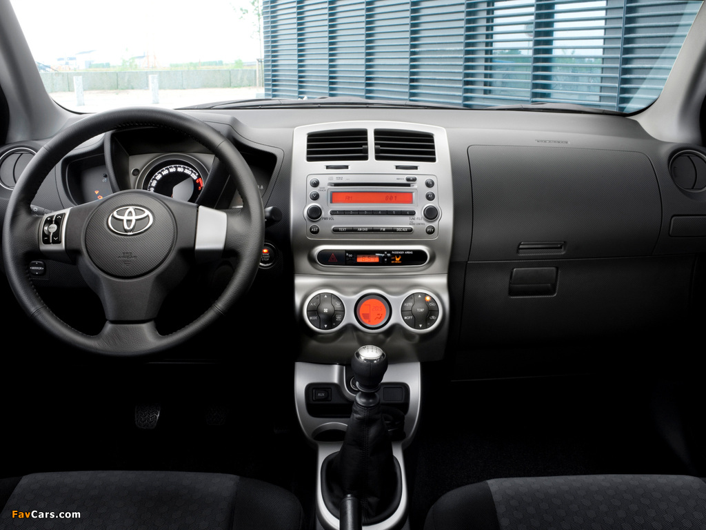 Images of Toyota Urban Cruiser 2008 (1024 x 768)