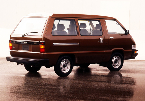 Images of Toyota Deluxe Van 1984–89