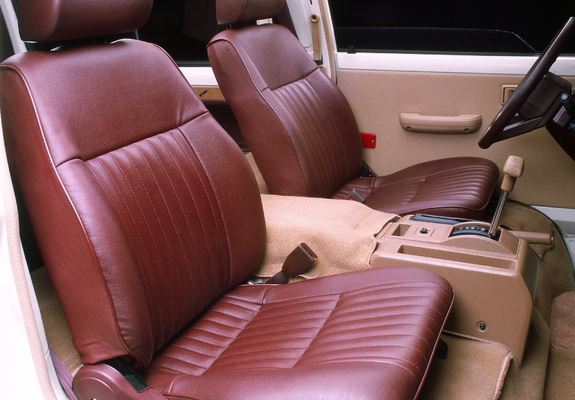 Photos of Toyota Cargo Van 1984–89