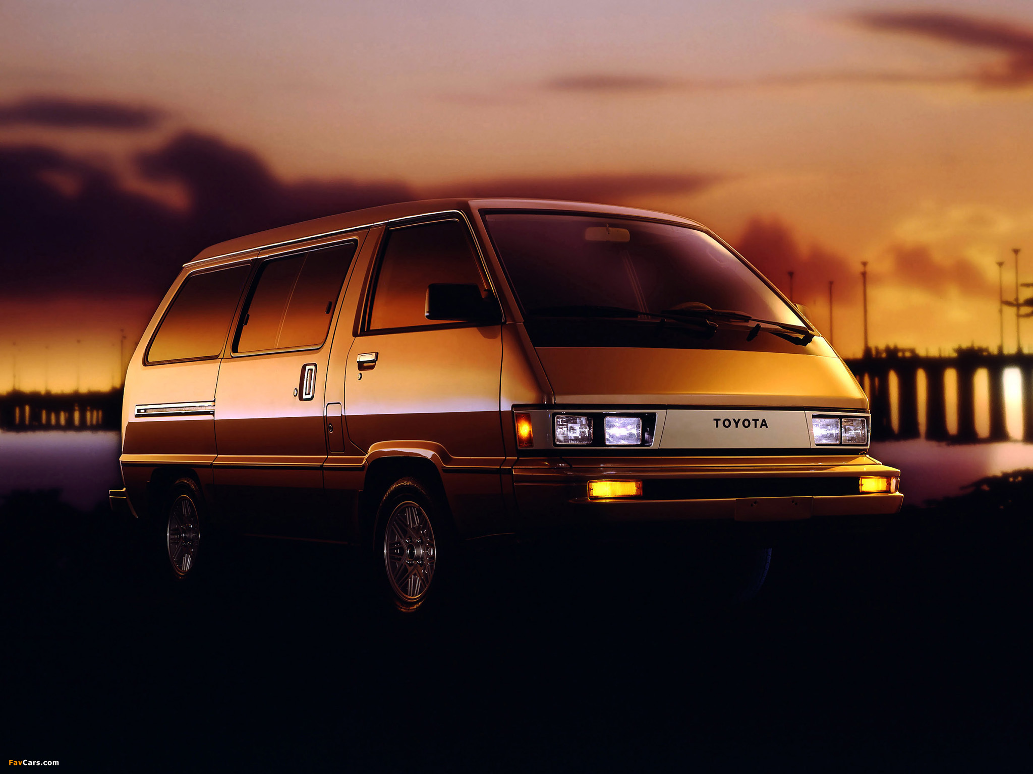 Photos of Toyota Van LE 1984–89 (2048 x 1536)