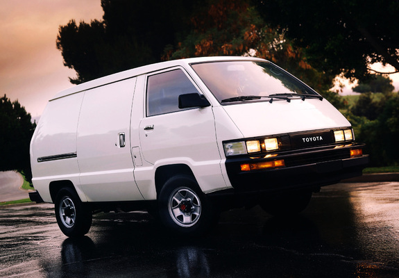Photos of Toyota Cargo Van 4WD 1987–89
