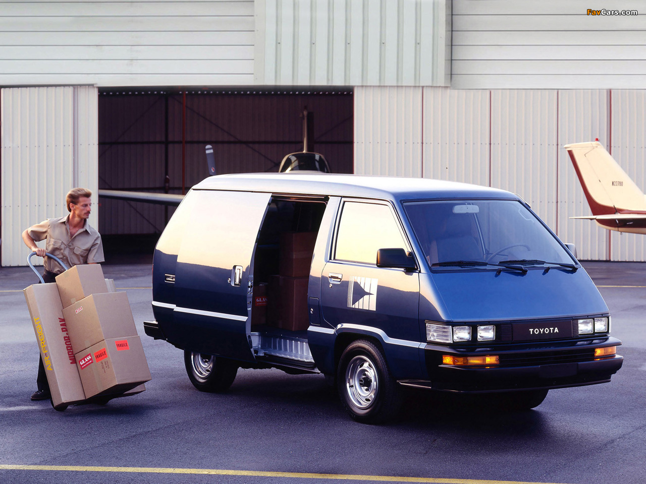 Toyota Cargo Van 1984–89 pictures (1280 x 960)