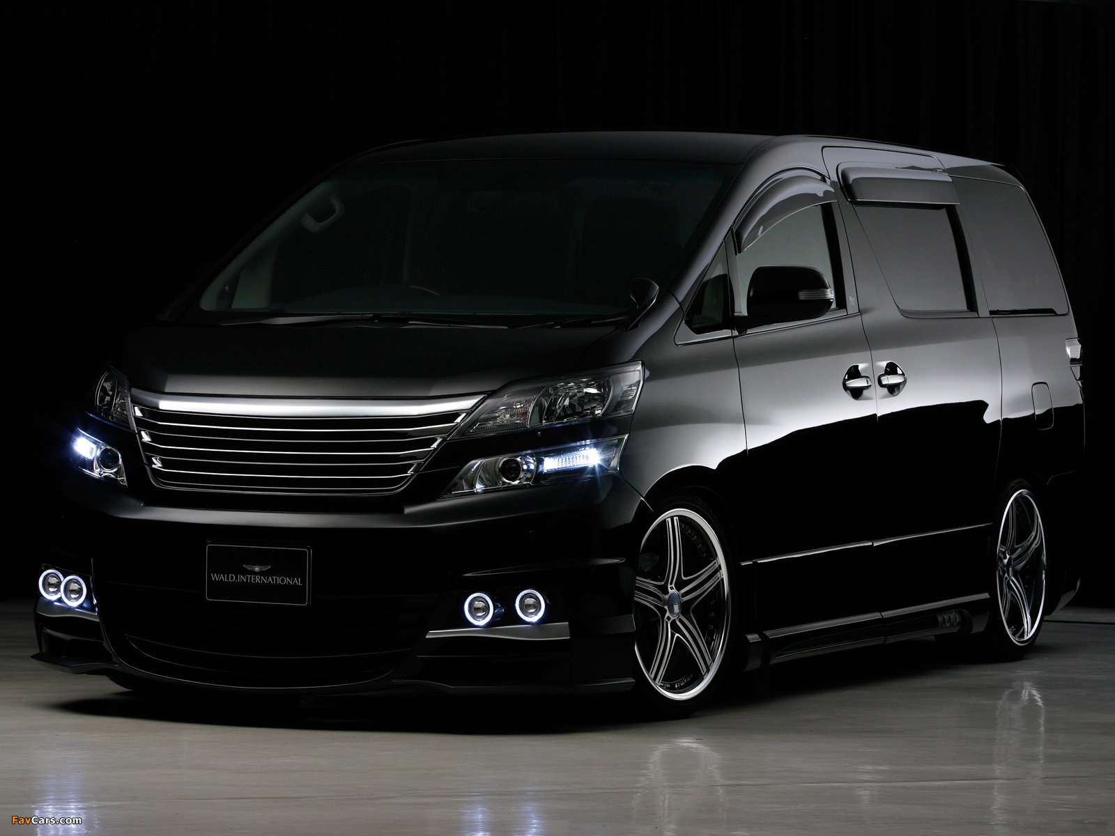 WALD Toyota Vellfire 2008 pictures (1600 x 1200)