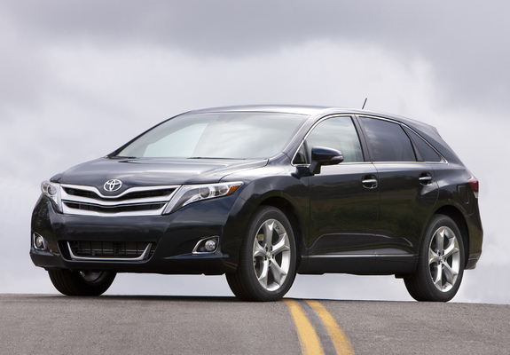 Pictures of Toyota Venza 2012