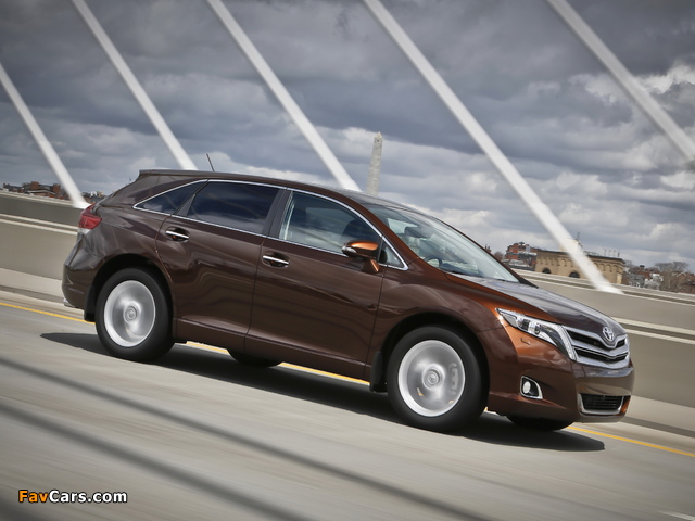 Toyota Venza EU-spec 2012 images (640 x 480)