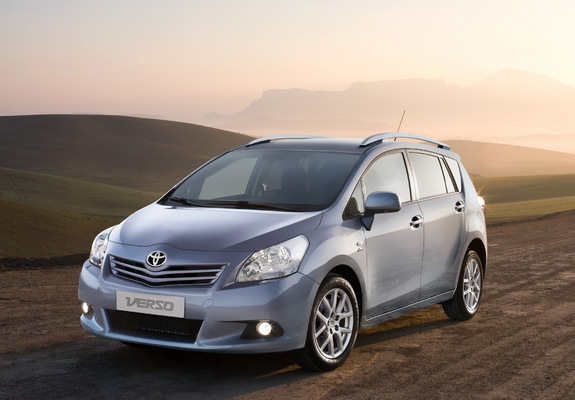 Images of Toyota Verso 2009