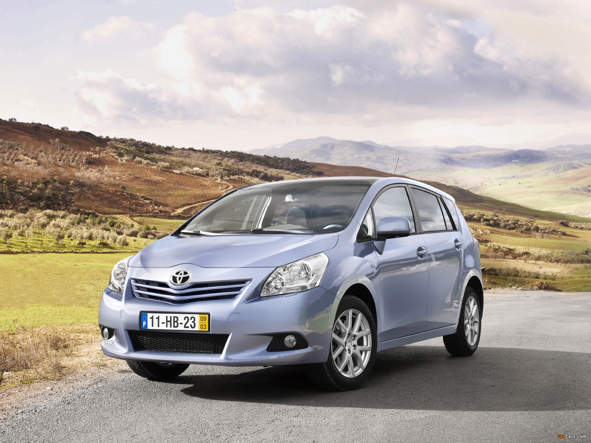 Images of Toyota Verso 2009 (2048 x 1536)