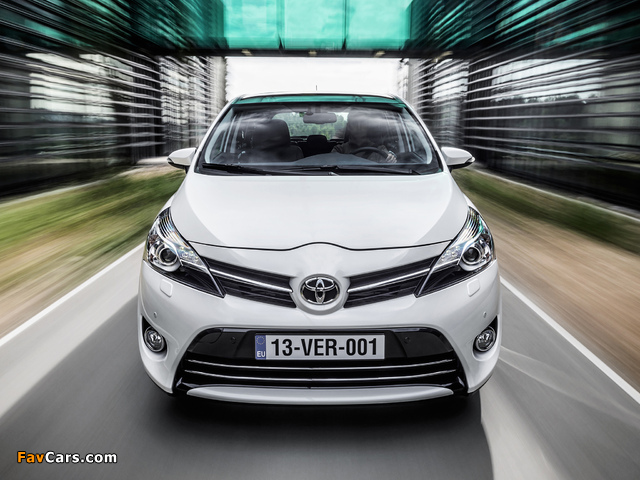 Images of Toyota Verso 2012 (640 x 480)