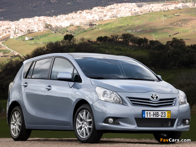 Photos of Toyota Verso 2009 (640 x 480)