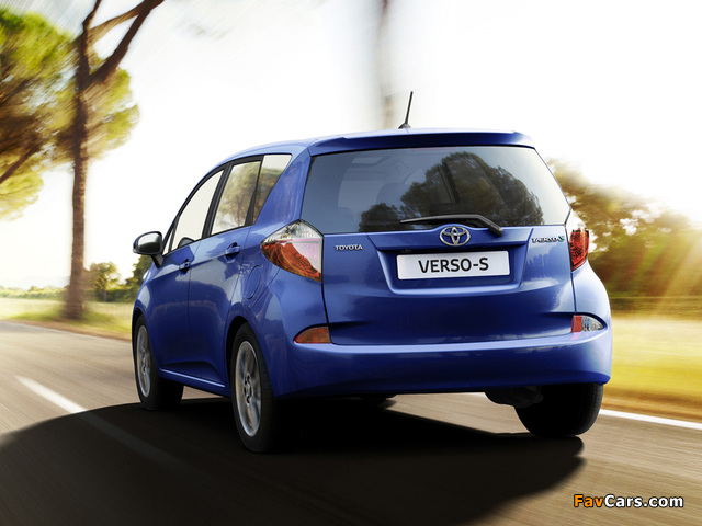 Photos of Toyota Verso-S 2010 (640 x 480)