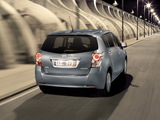 Pictures of Toyota Verso 2009