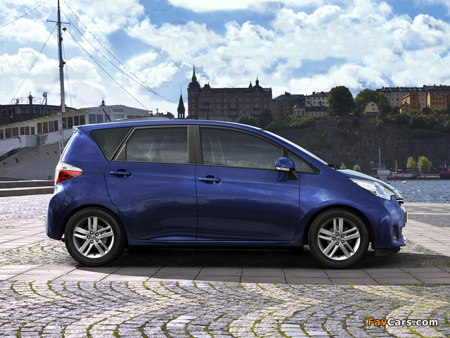 Pictures of Toyota Verso-S 2010 (640 x 480)