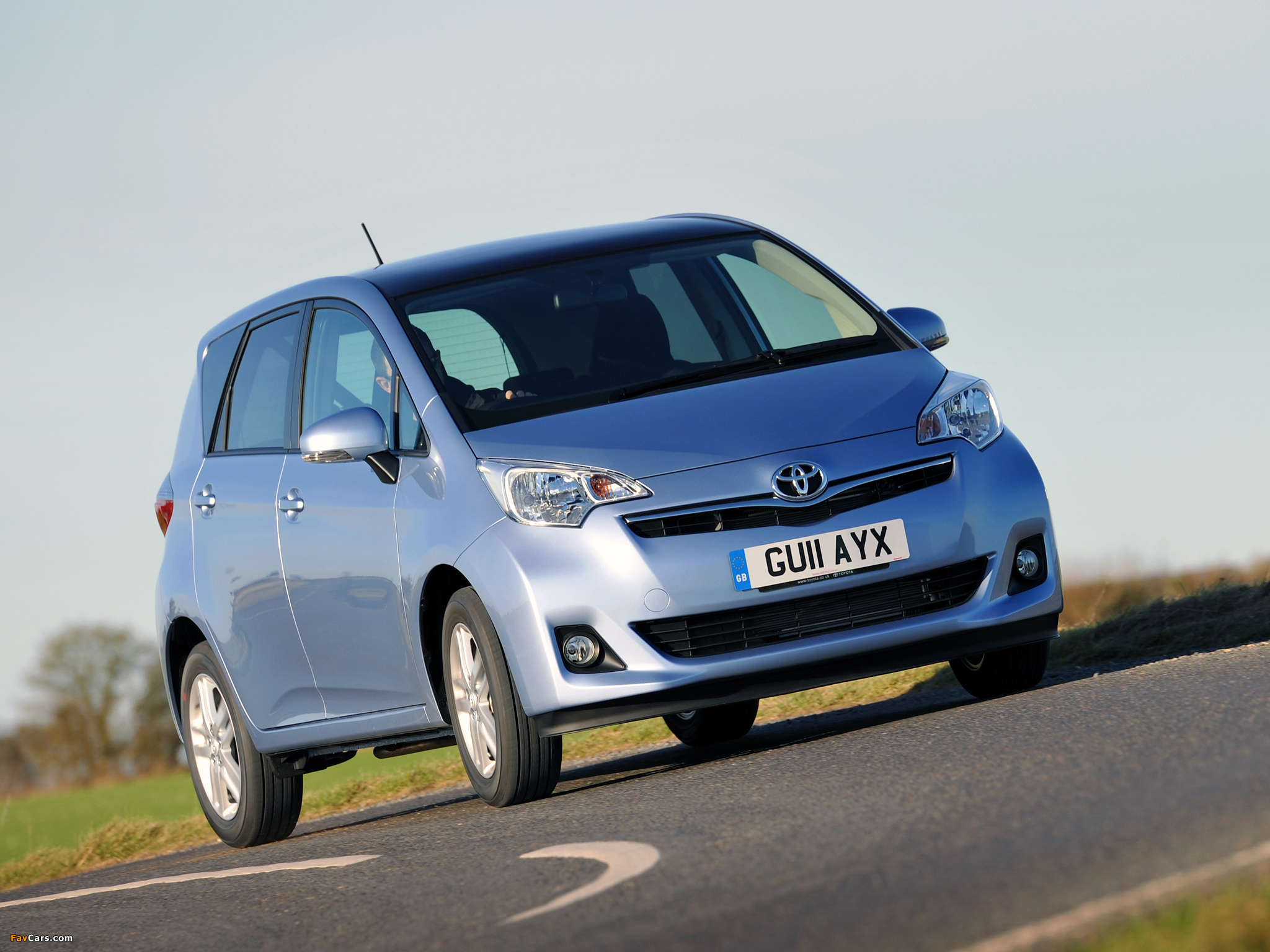 Pictures of Toyota Verso-S UK-spec 2010 (2048 x 1536)