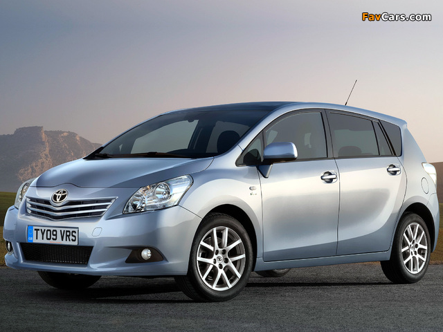 Toyota Verso 2009 images (640 x 480)