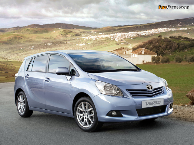 Toyota Verso 2009 images (640 x 480)