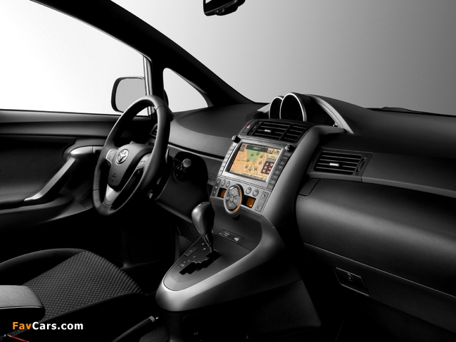 Toyota Verso 2009 photos (640 x 480)