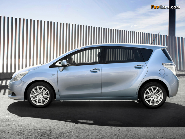 Toyota Verso 2009 pictures (640 x 480)