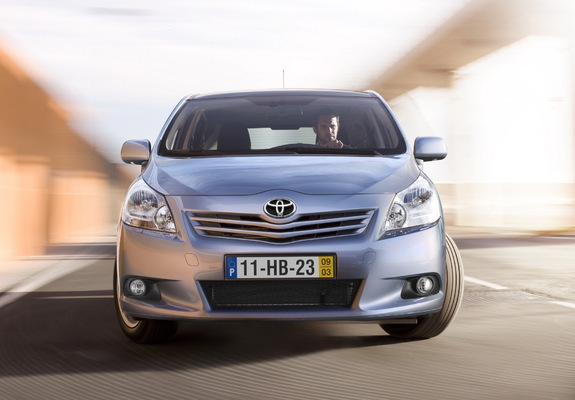 Toyota Verso 2009 wallpapers