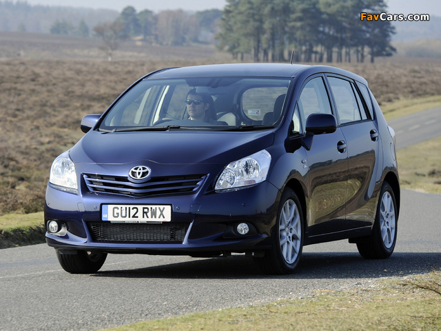 Toyota Verso UK-spec 2009–13 wallpapers (640 x 480)