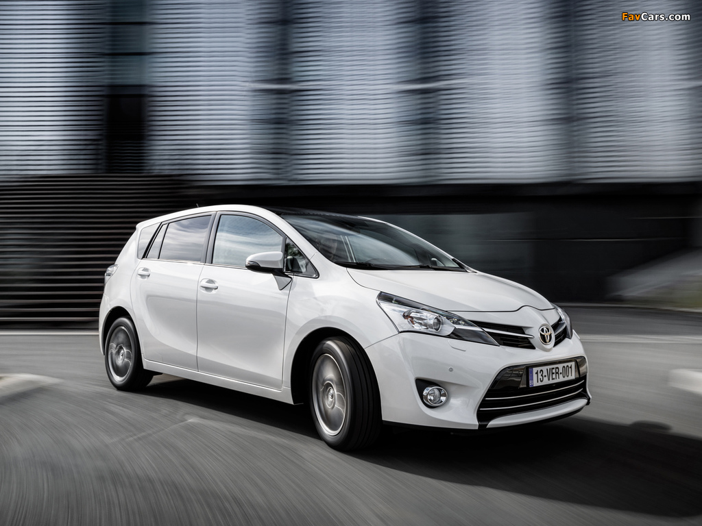 Toyota Verso 2012 images (1024 x 768)
