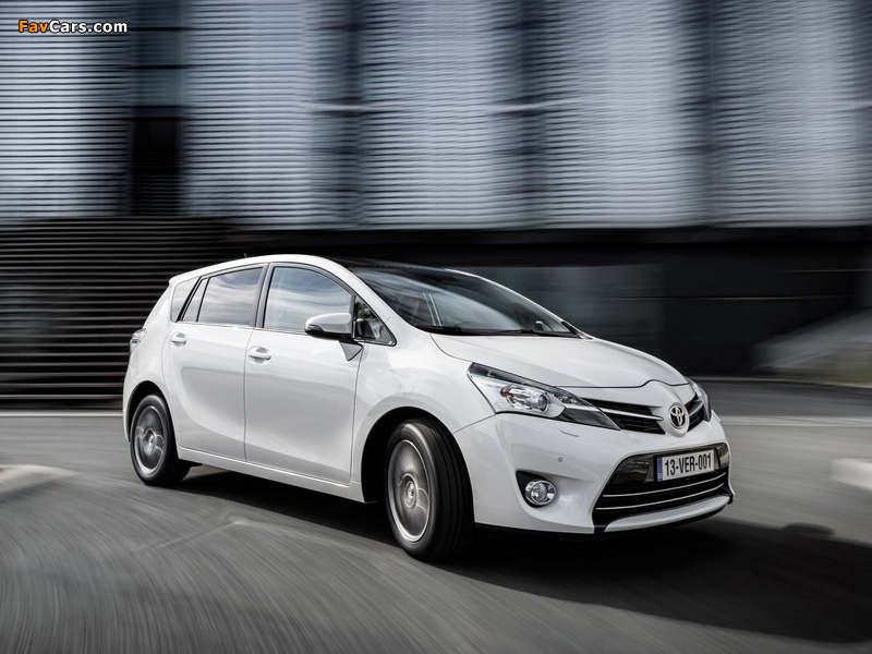 Toyota Verso 2012 images (800 x 600)