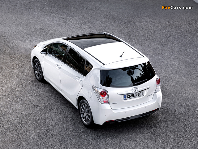 Toyota Verso 2012 images (640 x 480)