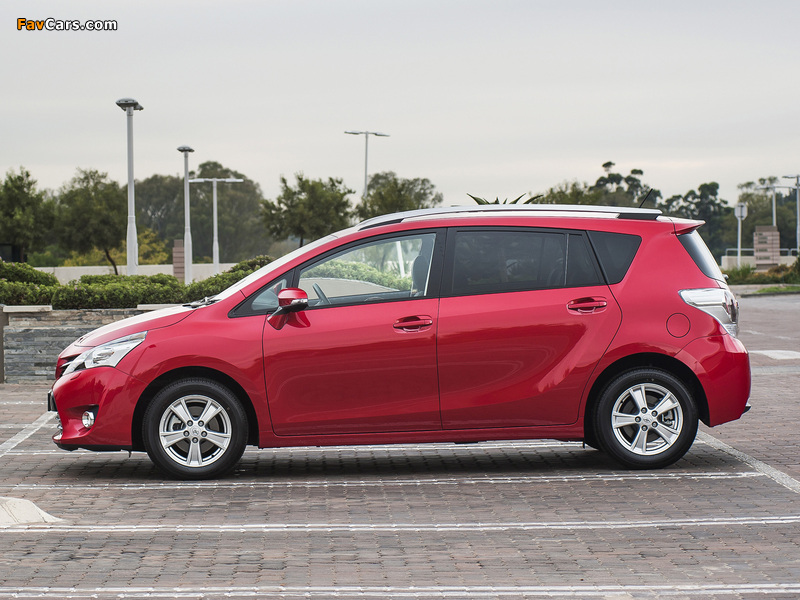 Toyota Verso ZA-spec 2013 images (800 x 600)