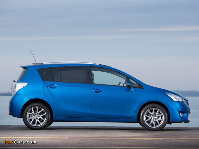 Toyota Verso UK-spec 2013 photos (640 x 480)