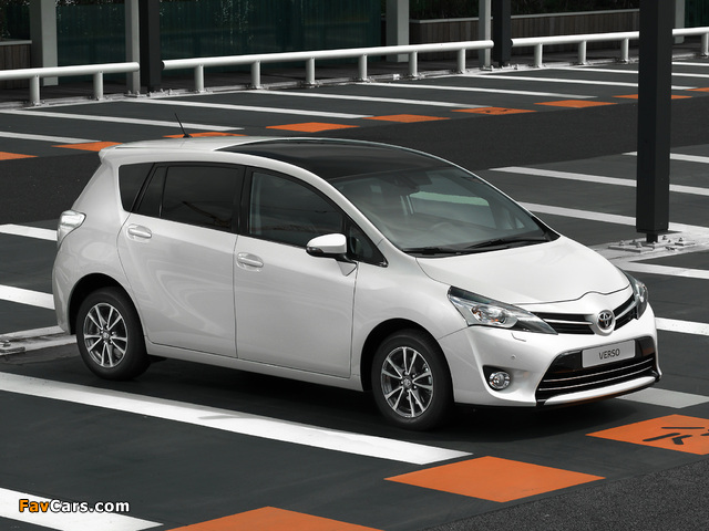 Toyota Verso 2012 wallpapers (640 x 480)