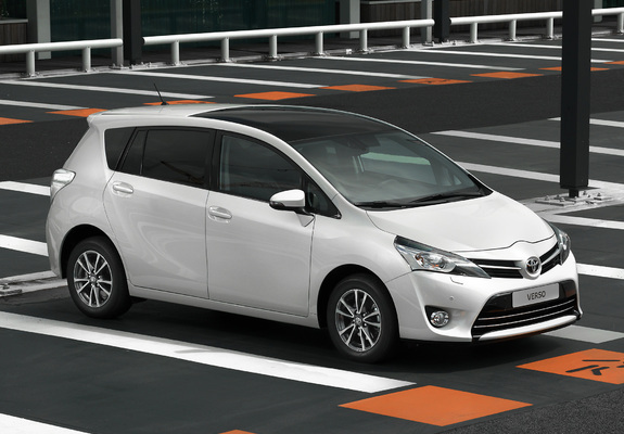 Toyota Verso 2012 wallpapers