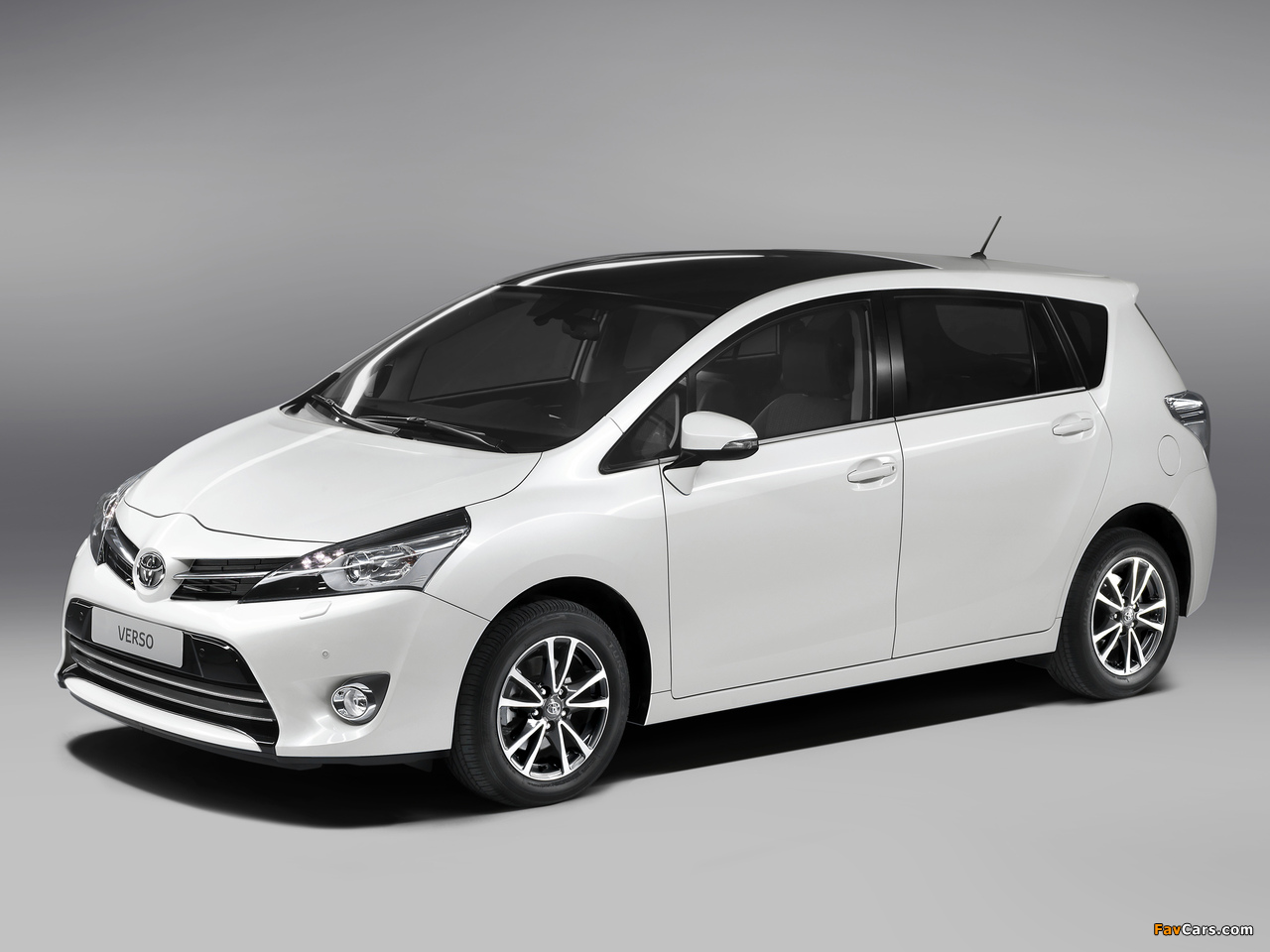 Toyota Verso 2012 wallpapers (1280 x 960)