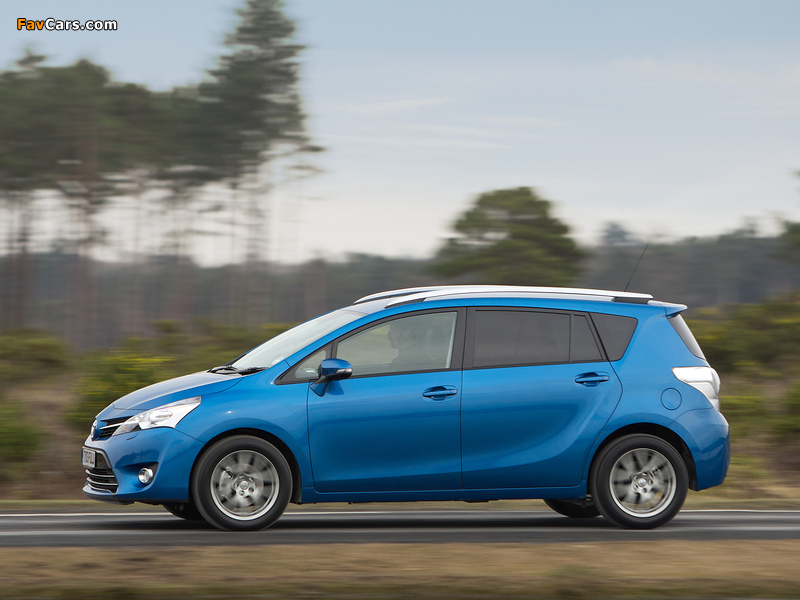 Toyota Verso UK-spec 2013 wallpapers (800 x 600)