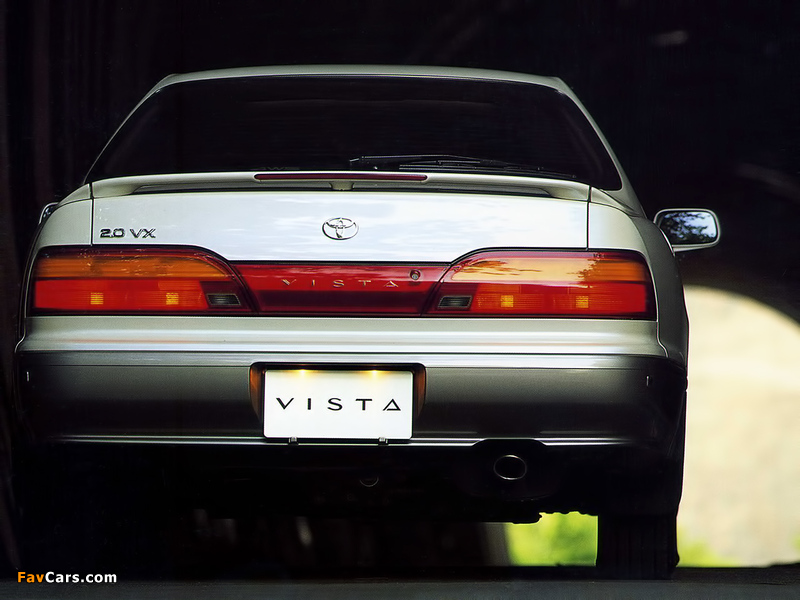 Images of Toyota Vista Hardtop (V30) 1990–94 (800 x 600)