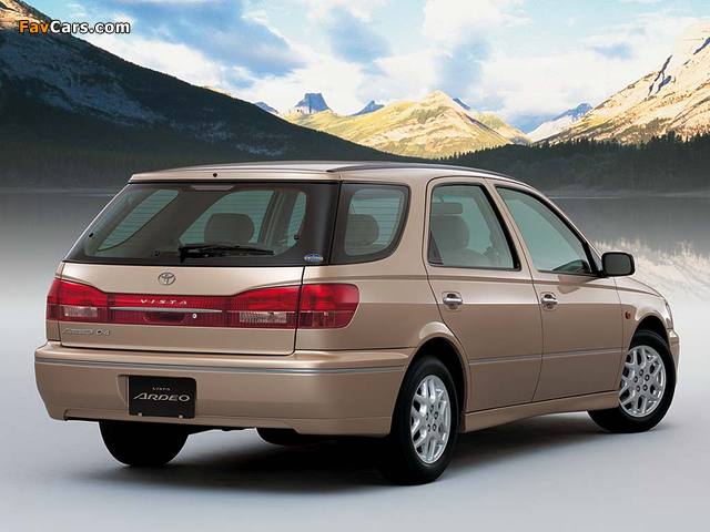 Photos of Toyota Vista Ardeo (V50) 2000–03 (640 x 480)