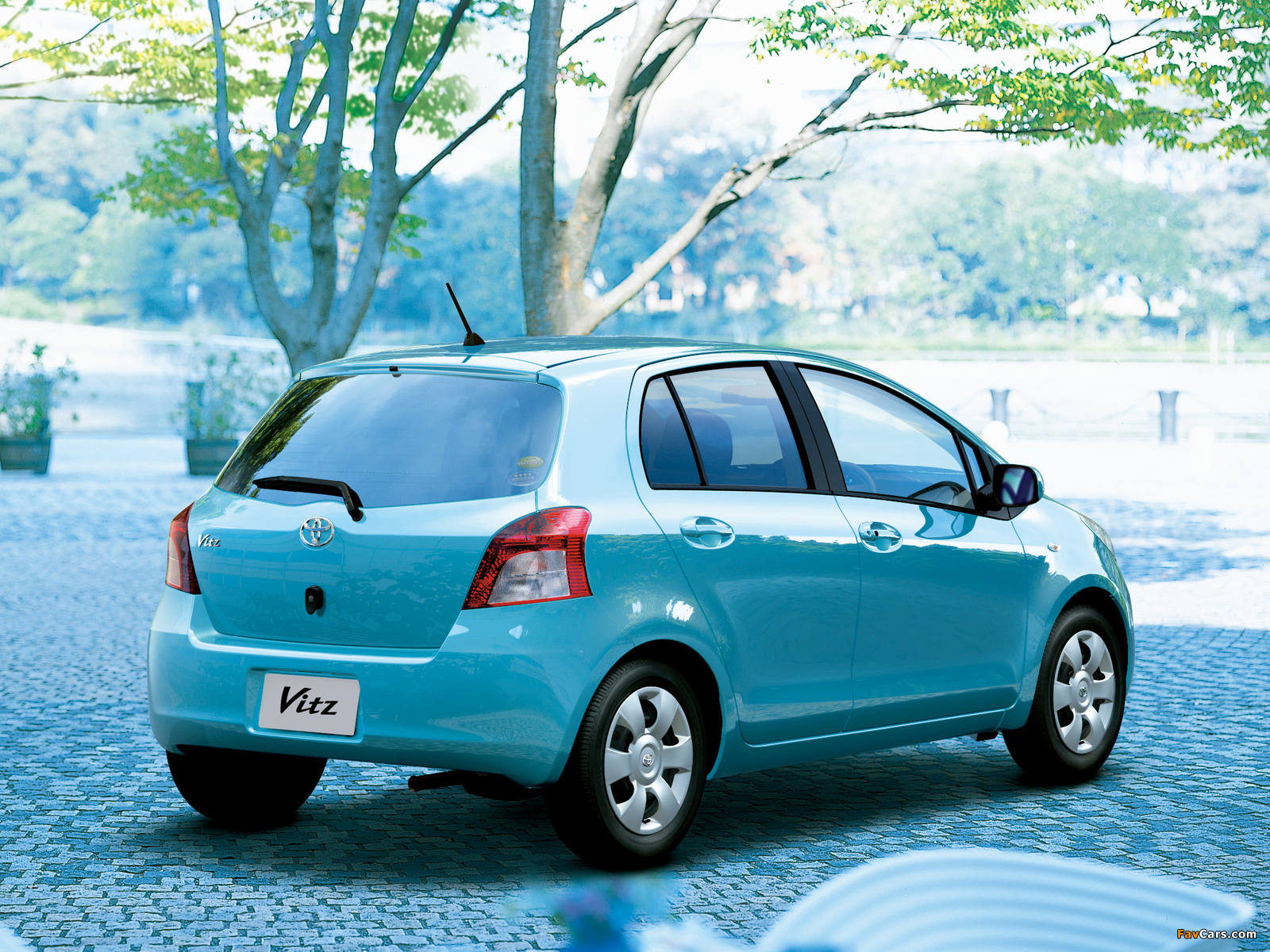 Images of Toyota Vitz 2005–07 (1600 x 1200)
