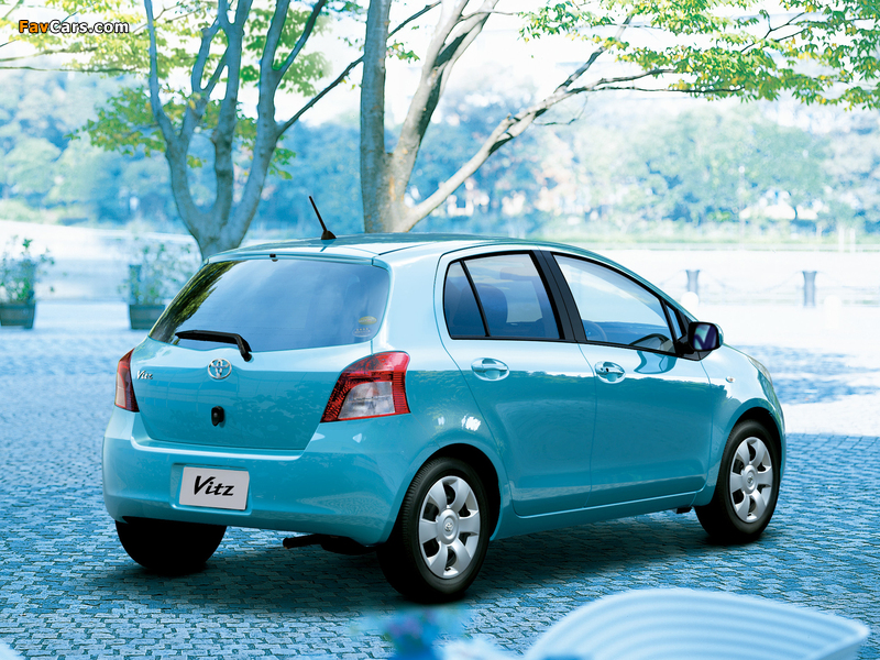 Images of Toyota Vitz 2005–07 (800 x 600)