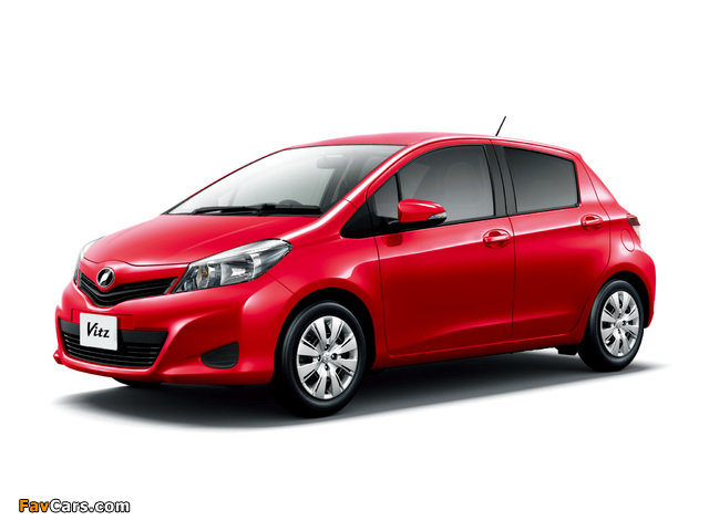 Photos of Toyota Vitz 2010 (640 x 480)